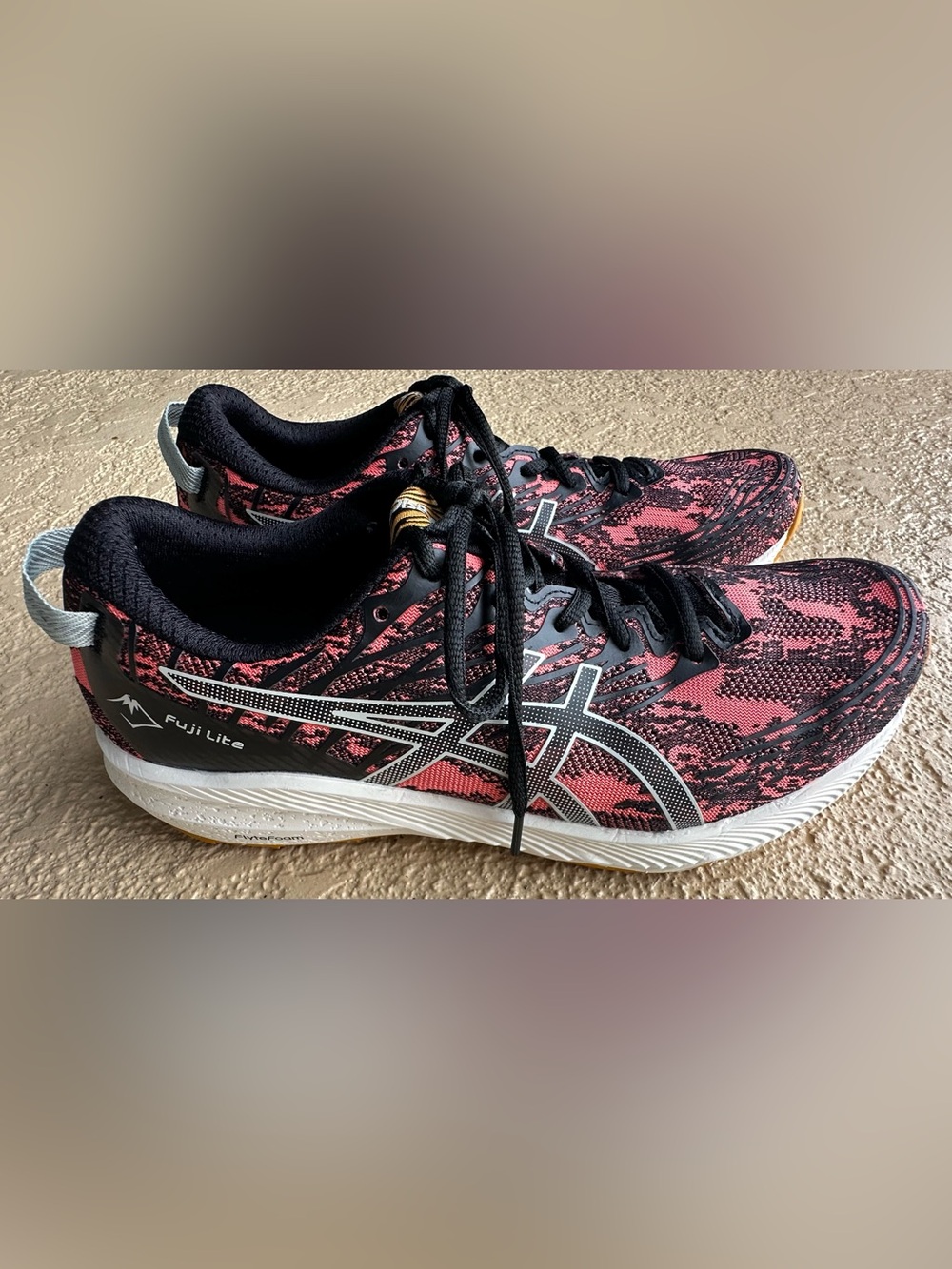 ASICS Fuji Lite 3 Pink Peach Camo Trail Running Shoes Women’s Size 9.5 in VGC